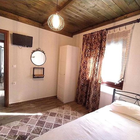 ÉmbonasRustic House公寓 外观 照片